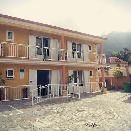 Residence Hoteliere Otroiza Сілао Екстер'єр фото