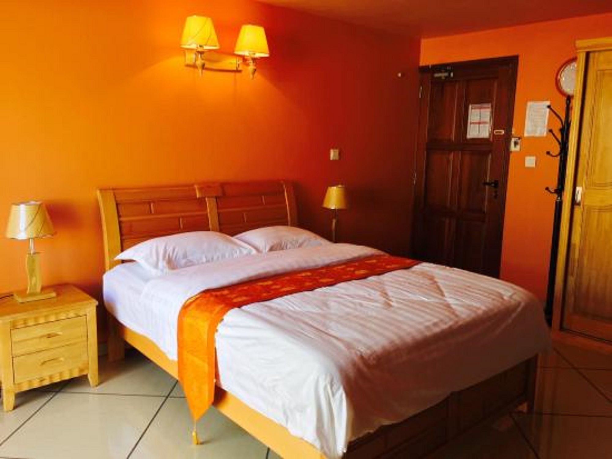 Residence Hoteliere Otroiza Сілао Екстер'єр фото